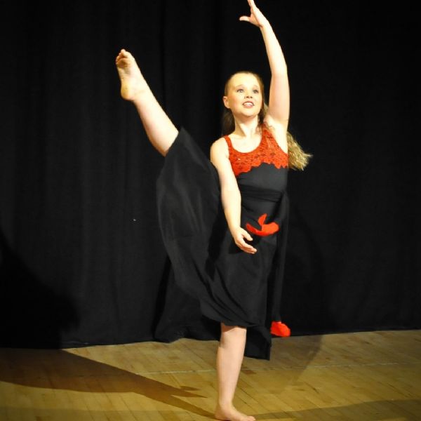 Dance Comp 2019-273_ Olivia Persson_ Side Kick (Year 7)